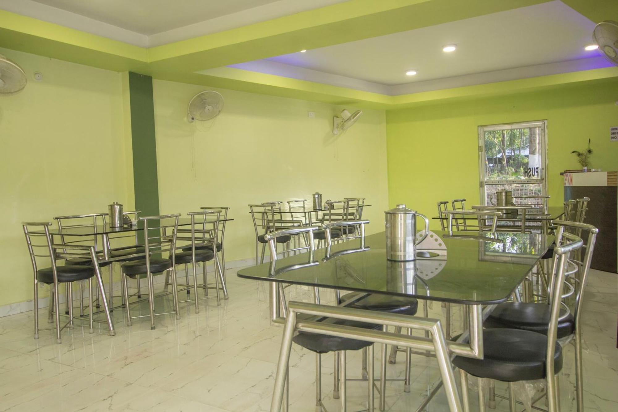 Hotel O Resort Green Wave Lataguri Esterno foto